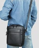 Чоловіча шкіряна сумка через плече Tiding Bag 711511 23×26×8 чорна — місткий месенджер з кишенями для документів і телефону - зображення 8