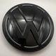 Эмблема передняя на решетку радиатора VW Volkswagen 150 мм Tiguan 2016-2023 Caddy 2016+ черный глянец : 2K5853600 - изображение 5