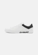 Кросівки чоловічі Armani Exchange sneakers натуральна шкіра білі з чорними вставками 42 (26.9 см) - изображение 3
