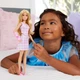 Лялька Barbie Fashionistas №243 блондинка з рожевим гіпсом на руці (JJN56) - зображення 6