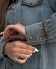 Жіноча джинсова сорочка на гудзиках 42-48 - изображение 5
