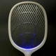 Мухобойка ракетка W3 1200 mAh ловушка уничтожитель комаров мух насекомых моли мошек экологическая от комаров для защиты территории электрическая со встроенным аккумулятором длина 53,2 см (48052) - изображение 11