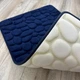 Коврик для ванной YourFind Stone PREMIUM 60x40 см, с эффектом памяти Memory Foam, антискользящий, быстросохнущий, водопоглощающий, Синий - изображение 3