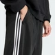 Чоловічі спортивні штани ADICOLOR LOOSE adidas KC8534 (S) чорний (4068805280191) - зображення 5