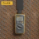 Цифровой портативный мультиметр FLUKE F101Kit с магнитным держателем. - изображение 6