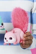 Інтерактивна іграшка PETS ALIVE S1 — Білочка в ніжному рожевому кольорі колір рожевий ЦБ-00295590 - зображення 4