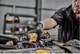 Grzechotka akumulatorowa DeWalt 54 Nm 1/4" 12 V z akumulatorem 3 Ah (DCF504L1G-QW) - obraz 5