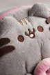 Плюшевый пенал косметичка Pusheen Донат LITZY ⬩ котик, 1 отделения, 220×130 мм ⬩ серый - изображение 4