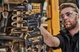 Akumulatorowy klucz udarowy DeWalt 18V XR 1/2'' 406 Nm bez akumulatora i ładowarki (DCF921NT-XJ) - obraz 8