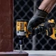 Akumulatorowy klucz udarowy DeWalt 18 V XR 1/2" 406 Nm z 2 akumulatorami 5 Ah (DCF921P2G-QW) - obraz 14