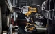 Акумуляторний ударний гайковерт DeWalt POWERSTACK 18V 1/2" 1626 Нм з 2 акумуляторами 5 Аг (DCF961H2T-QW) - зображення 5