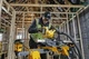 Пила торцювальна DeWalt 54V Flexvolt 216 мм з 2 акумуляторами 6 Аг (DCS777T2-QW) - зображення 8