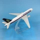 Колекційна металева лита модель пасажирського літака 1:400 Boeing 777 Singapore Airlines SIA 16 см - зображення 2