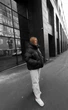 Жіноча куртка зимова чорна базова L-XL (369683) - зображення 3