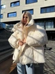 Женская зимняя куртка молочная однотонная теплая L-XL (369561) - изображение 5
