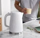 Електрочайник Russell Hobbs Honeycomb 1.7л, пластик, білий (00109395) - изображение 7