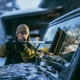 Щітка-скребок телескопічна поворотна Fiskars X-series™ (1078492) - зображення 9