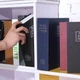 Книга сейф (английский словарь) на ключ, 24×15.5×5.5 см – металлический мини-сейф - изображение 2