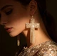 Сережки вечерняя бижутерия Акцентные стразы jewelry Золотистые - изображение 4
