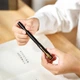 Ручка PARKER Signature, подарочный набор для офиса, классическая ручка с изображением лошади, подарочная коробка; шариковая ручка Weiyaxl Classic Black Gold Clip + подарочная коробка Flowing Light. - изображение 7