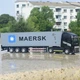 Игрушечный грузовик Volvo FH16 контейнеровоз металлический 31 см, трейлер-фура для детей, свет, звук, инерционный механизм - изображение 6