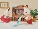 Zestaw do zabawy Epoch Sylvanian Families Laundry & Vacuum Cleaner (5054131054451) - obraz 6