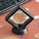 Выставочный стенд для монет и украшений 7×7 см черный — рамка-дисплей с эффектом "парения" - изображение 8