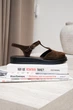 Женские элегантные замшевые босоножки PARADIZE SHOES коричневого цвета с закрытым носком и пряжкой на низкой подошве 38 размер (стелька 24,2 см) - изображение 5
