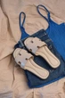 Женские лаконичные шлепанцы PARADIZE SHOES из натуральной бежевой кожи с мягкой стелькой на плоской черной подошве 37 размер (стелька 24 см) - изображение 4