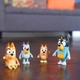 Набор из 4 фигурок Блуи семья Bluey Family 4 фигурки с движущимися частями - изображение 5