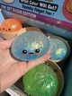Сквіш Пельмень 10 см у коробочці, іграшка-антистрес Glitter Dumpling усміхнений пельмешка в пароварці - зображення 2