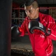 Боксерские перчатки TITLE Boxing Dynamic Strike Heavy Bag Gloves Черный/Красный 12 oz - изображение 2