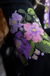 Вишиванка для дівчаток чорна з квітковою вишивкою 110 - изображение 3