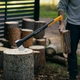 Сокира-колун Fiskars X21 L 122473 (1015642) + Точило для сокир і ножів Fiskars (1060009) - изображение 6