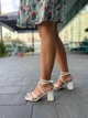 Босоножки женские летние из эко-кожи с квадратным носком на каблуке 40р. белые 5808 - изображение 1