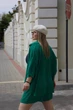 Костюм-двійка жіночий із американської жатки з сорочкою-накидкою і шортами літній G&M k-130678 50-52 Розмір колір зелений - зображення 3