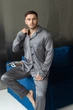 Чоловіча шовкова піжама BOBRAND у кольорі графіт - 2XL - зображення 6