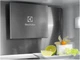 Вбудовуваний холодильник Electrolux ENG8MD19S - зображення 9