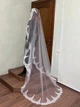 Фата весільна з шантільї мережева (2.25 м), іспанка - изображение 1