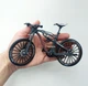 Коллекционная мини-модель велосипеда металлический Фингербайк MTB игрушечный велосипед 1:8 Размер 18 см Графитовый - изображение 2