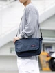 Сумка через плече EastPak Delegate 008 Black 20L в синем цвете. - изображение 2