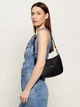 Сумка-багет женская Guess Isola Shoulder Bag HWBG99-05180-BLA Black (198659031046) - изображение 3