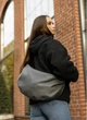 Жіноча сумка хобо Sambag HOBO Dolly графітова з екошкіри велика міська сумка через плече 69042 - зображення 7