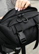 Большая женская поясная сумка бананка из полиэстера городская Sambag DynamicDart трансформер, черная 60506 - изображение 6