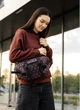 Велика жіноча поясна сумка бананка тканинна міська Sambag DynamicDart чорна з принтом 60516 - зображення 8
