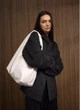 Жіноча сумка Sambag HOBO L біла з екокожі велика міська hobo-сумка 51925 - зображення 11