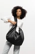 Жіноча сумка Sambag HOBO WEAVE чорна 54x35x8 см екошкіра для ноутбука 15.6 дюймів Sambag 55169 - зображення 4