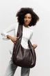 Женская сумка Sambag HOBO WEAVE шоколад вместительная городская из экокожи для ноутбука 15.6 дюйма 62279 - изображение 13