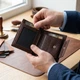 Мужской кошелек KARYA из натуральной кожи для карт и монетницы вертикальный маленький (bg213fash65) - изображение 2