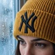Шапка бини NY горчичная акриловая демисезонная осень весна для девушки и парня, желтый вязаный головной убор шапка универсальная - изображение 11